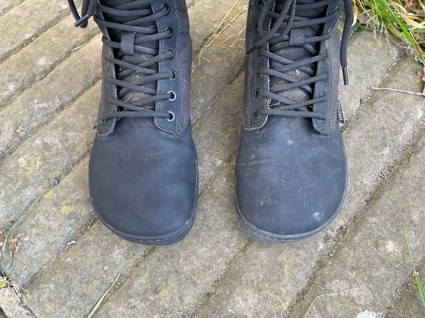 Customer photo review of The Lab Sneaker Protector Spray 50ml
