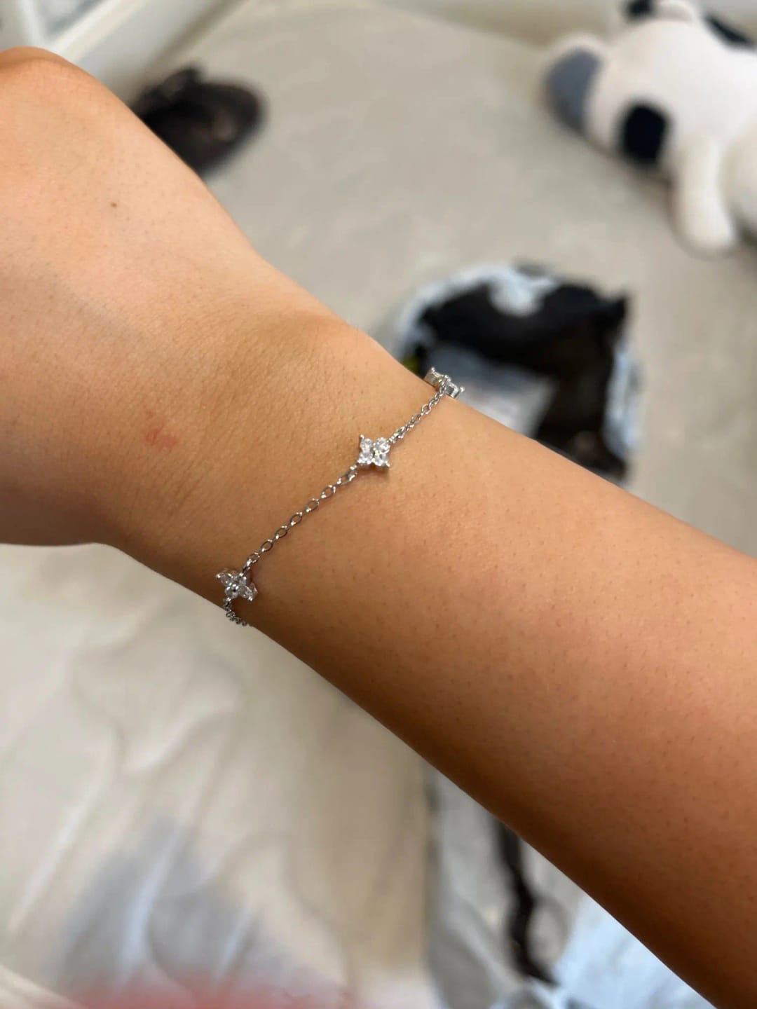 Customer photo review of Chloe Cluster Clover Bracelet