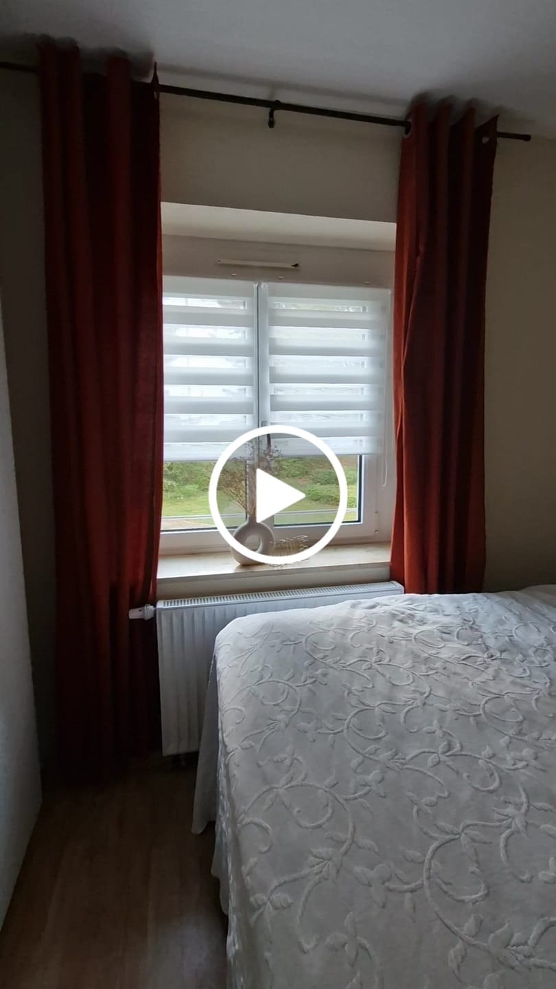 Customer video review of Tajalli Padded Prayer Mat