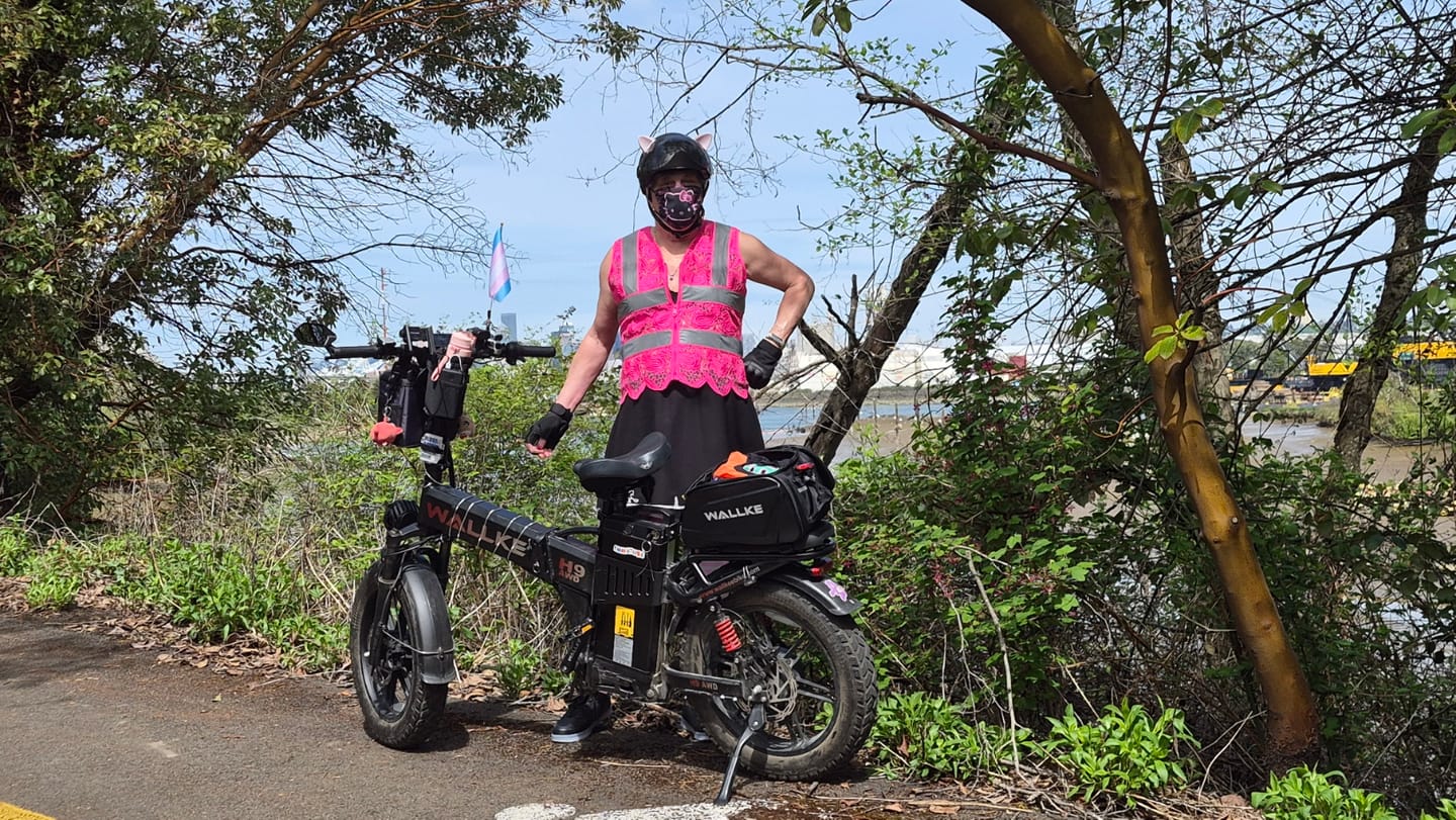 Customer photo review of Wallke H9/H7/X3 dedicated camel bag, carrying 12L items