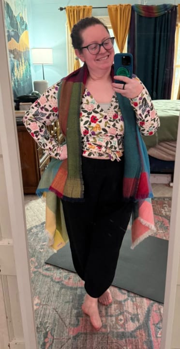 Customer photo review of NEW! DARIA Cape Onyar
