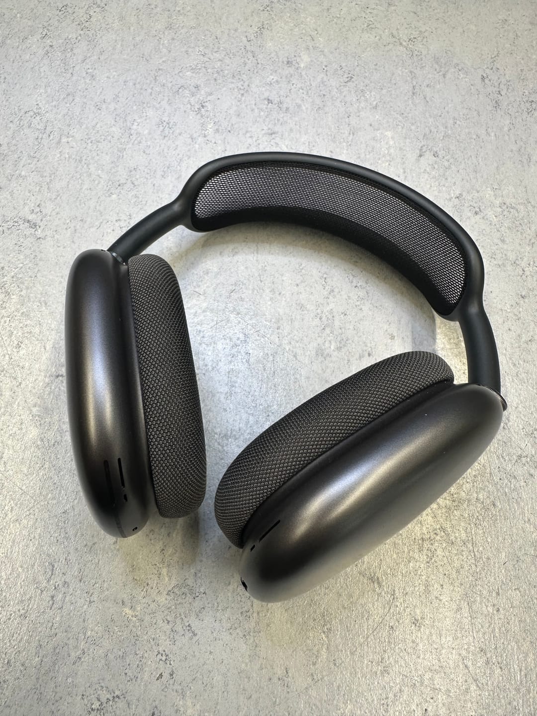 Customer photo review of MAX Over-Ear Ultra