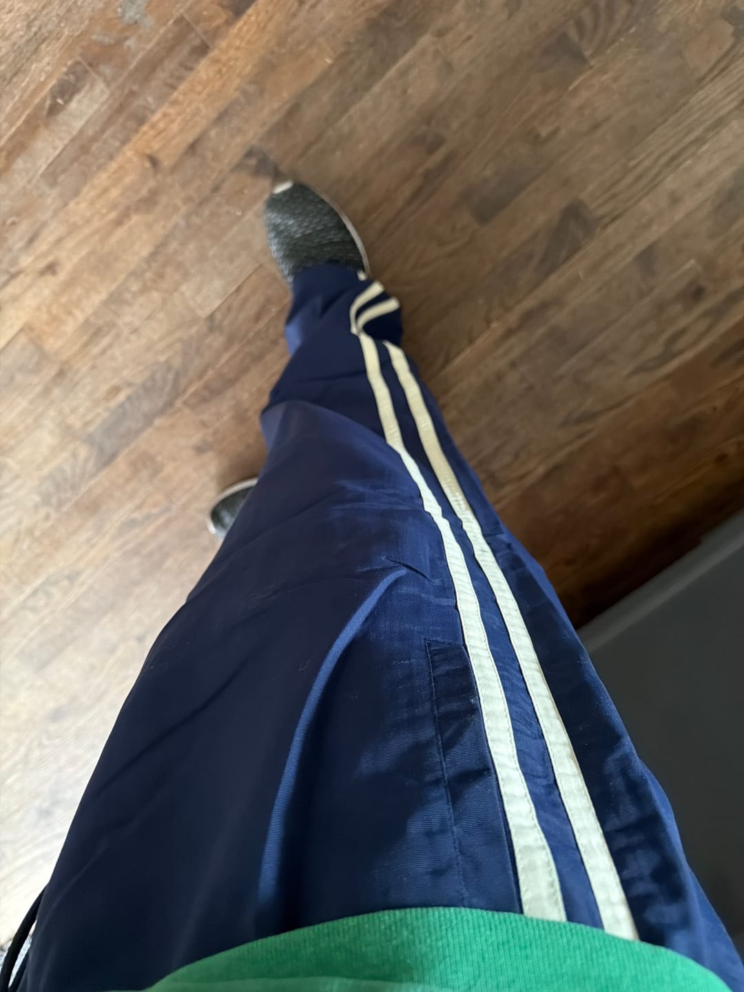 Customer photo review of 2144 - Shadow Sweats