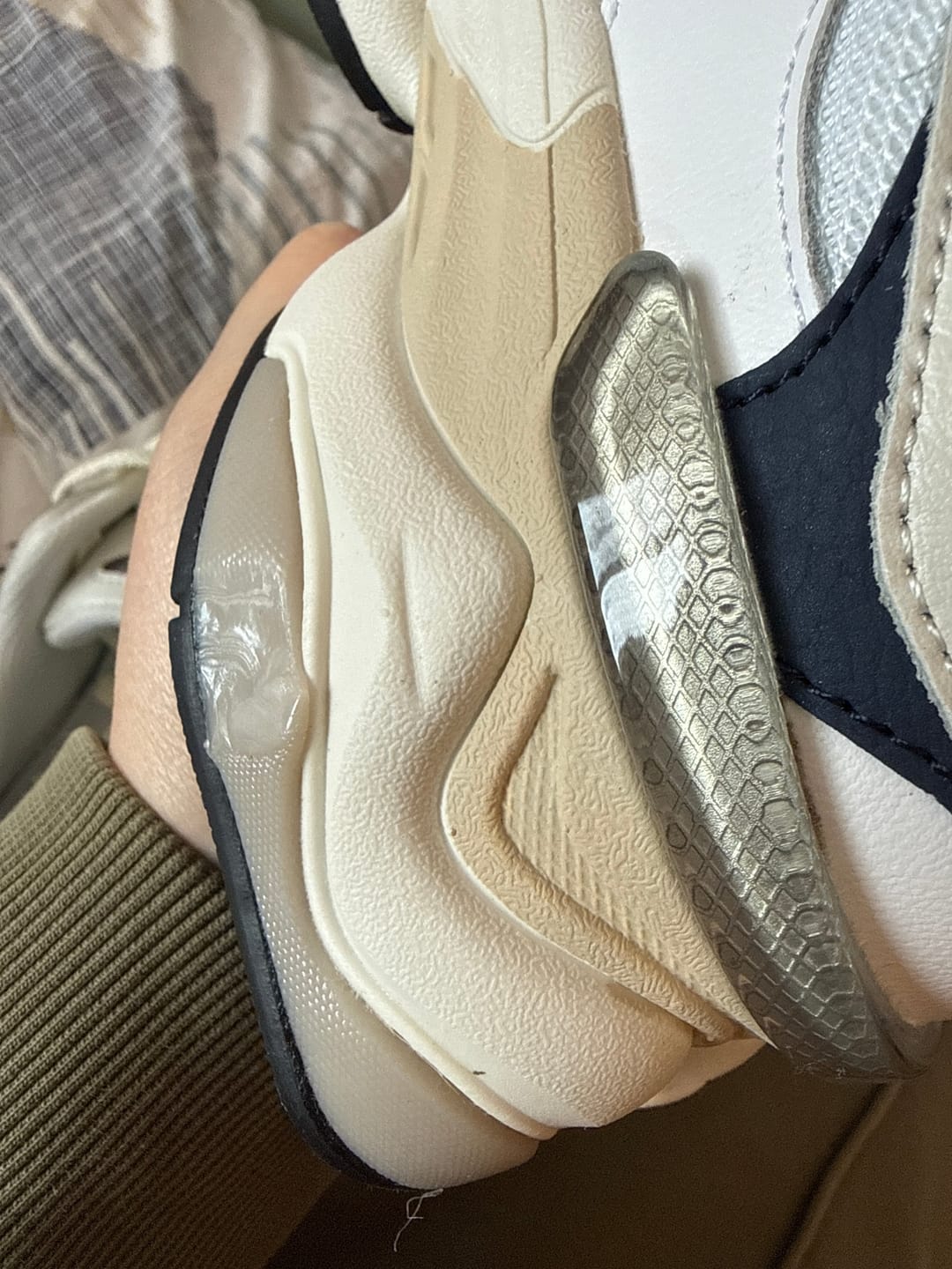 Customer photo review of New Balance 9060 'White Navy'