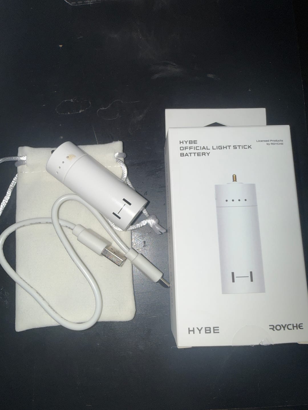 Customer photo review of HYBE OFFICIAL LIGHT STICK BATTERY