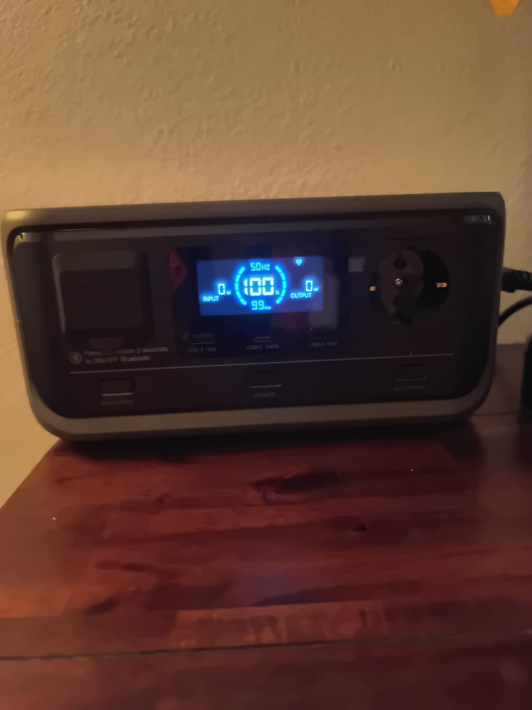 Customer photo review of ALLPOWERS VOLIX P300 Portable Power Station 300W 256Wh