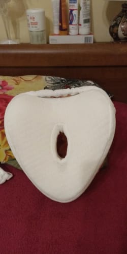 Avis photo d'un client sur Coussin Orthopédique Genoux à Mémoire de Forme