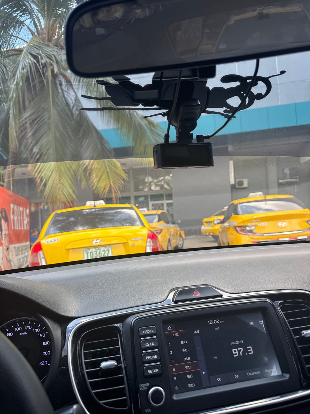 Customer photo review of REDTIGER F7NP Dash Cam Front Rear, STARVIS 2 Sensor, 5.8GHz WiFi-20MB/s Fast Download, Dash Camera for Cars with GPS, WDR Night Vision, 170°Wide Angle, 24H Parking Mode