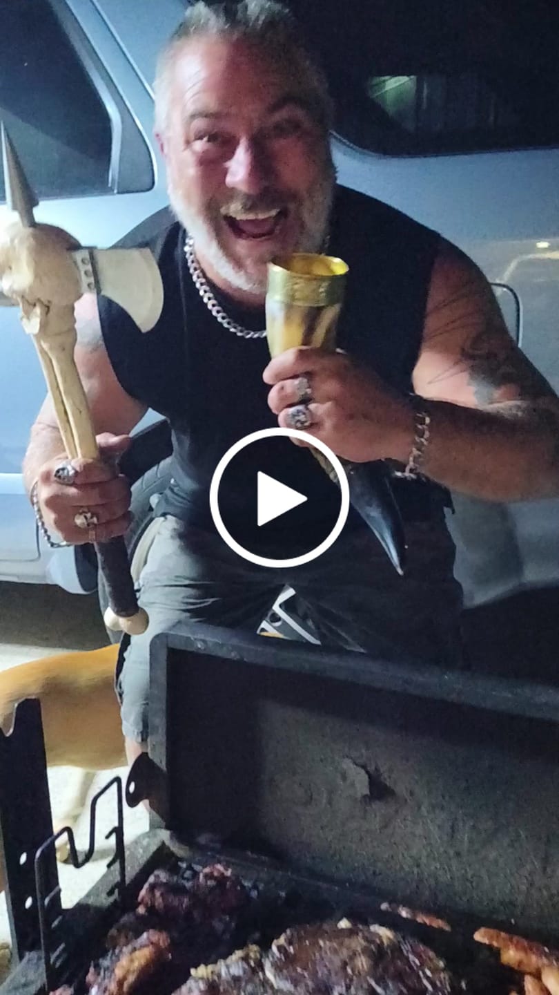 Customer video review of Skol King Gift Set
