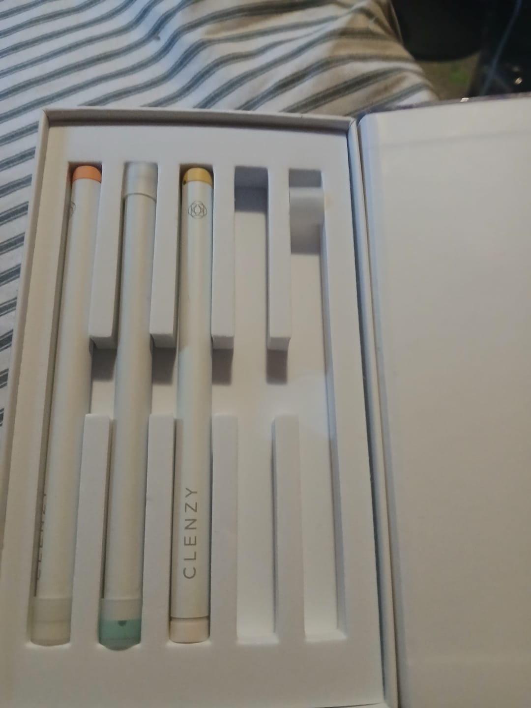 Customer photo review of Clenzy Vitamin Vapor (Real Throat Hit Just Like A Cigarette)