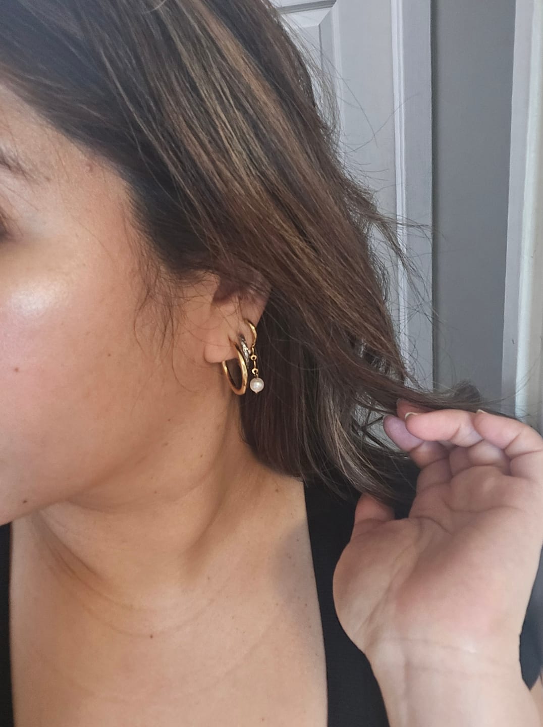 Customer photo review of Rini Pearl Tassel Earrings