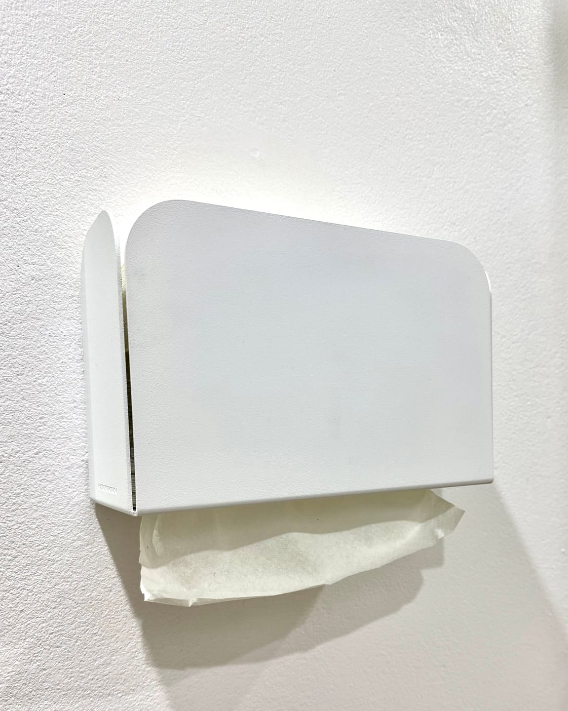 Customer photo review of FOLD Paper Towel Dispenser 150 (2.0)