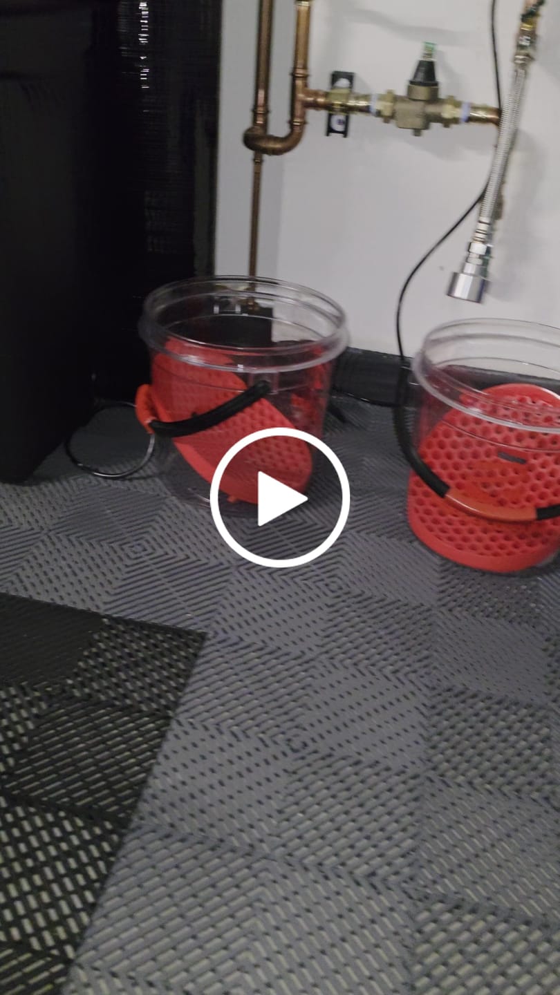 Customer video review of Phantom Clear 5 Gallon Wash Bucket