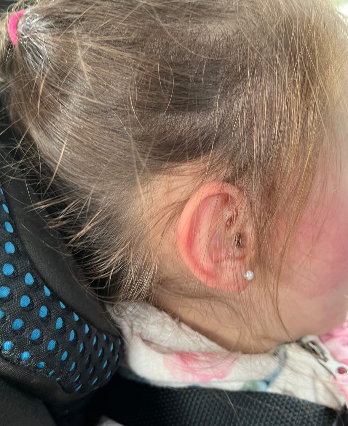 Customer photo review of Aros Abridores de Plata 925 para Bebé con Perla Simil (4mm)