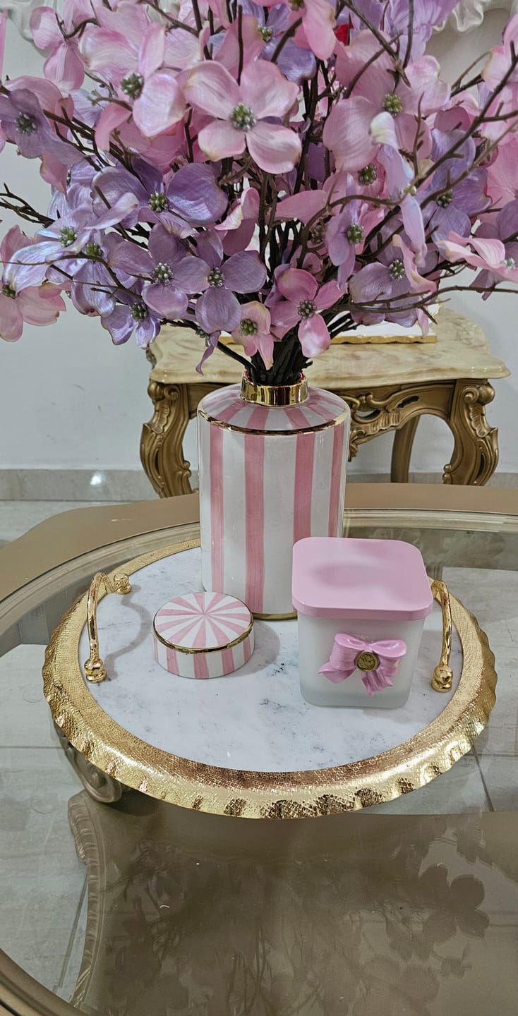 Customer photo review of White Marble Tray Gold Ruffled Design.