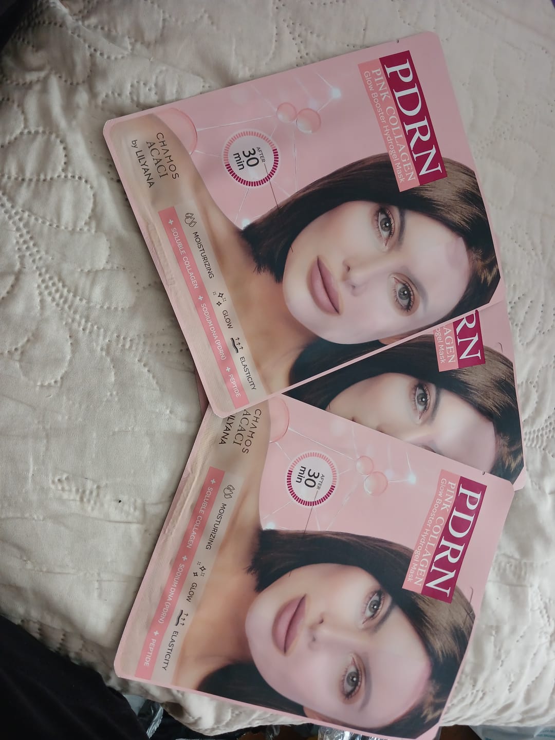 Customer photo review of PDRN Озаряващ Бустер - Абсорбираща Хидрогел Маска Chamos ACACI by Lilyana