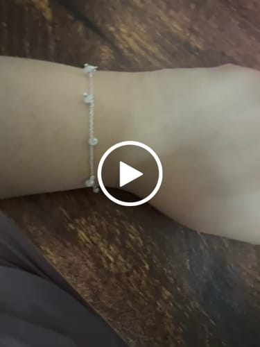Customer video review of apiti - White Moonstone Baati Drop Bracelet