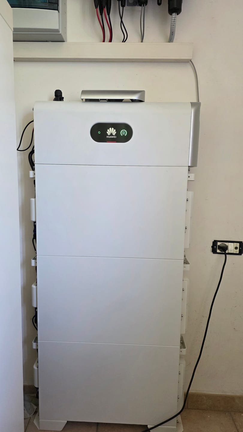 Customer photo review of Sistema di accumulo Huawei da 15kWh completo (IVA 22%)