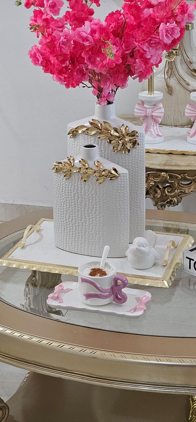 Customer photo review of White Marble Tray Gold Rufled Design