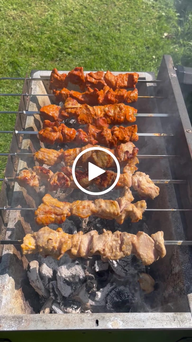 Customer video review of Schweine-Schaschlik Original - Mayonnaise Zwiebel Kräuter Marinade | mySchaschlik