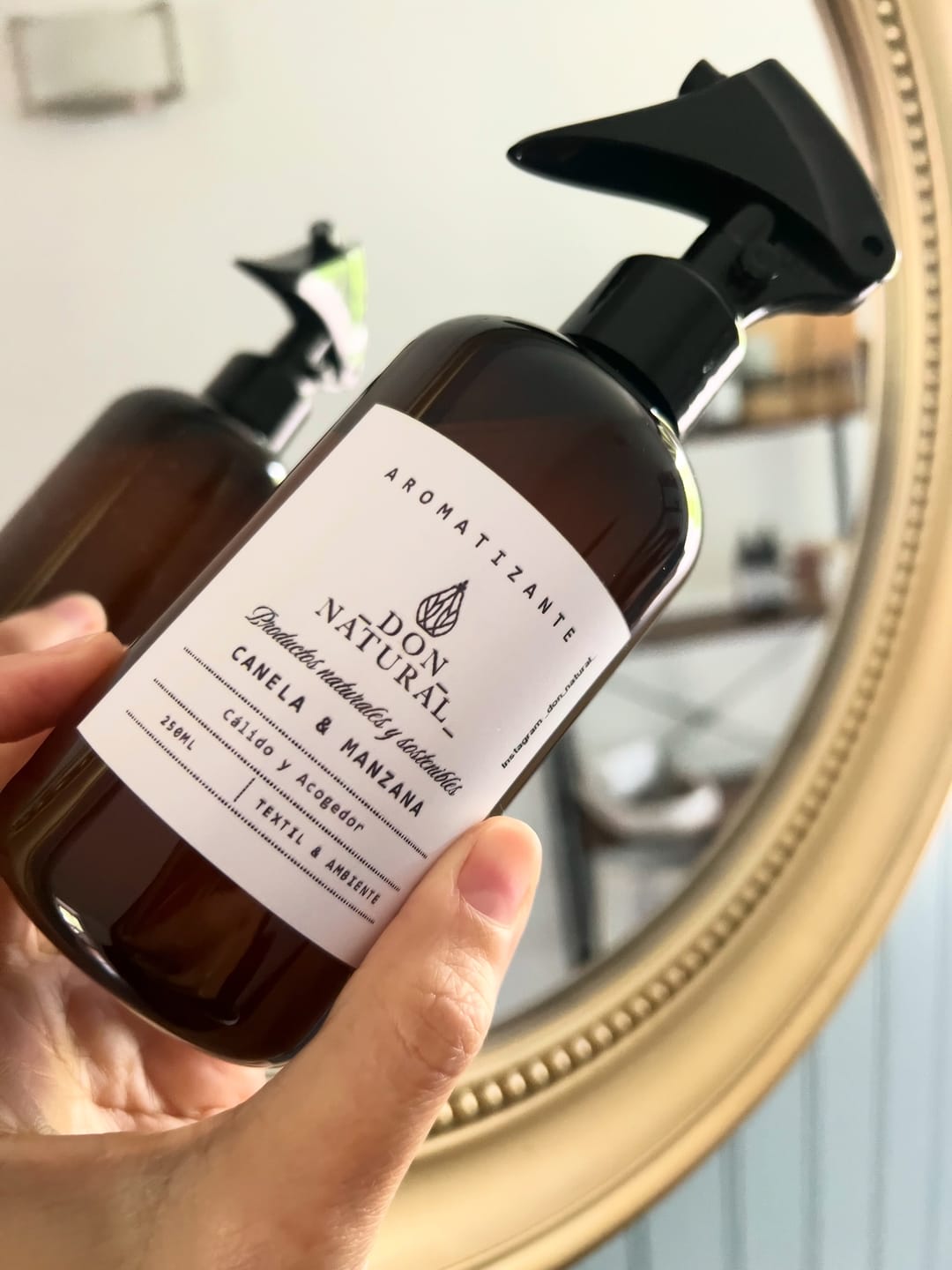 Customer photo review of Botella 250 ml plástico ámbar con mini gatillo negro 24/410