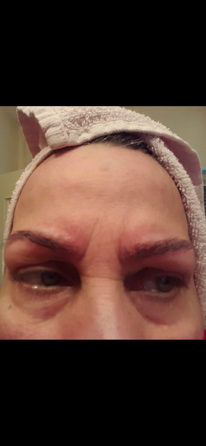 Customer photo review of BROWCOCA!NE - Augenbrauenserum