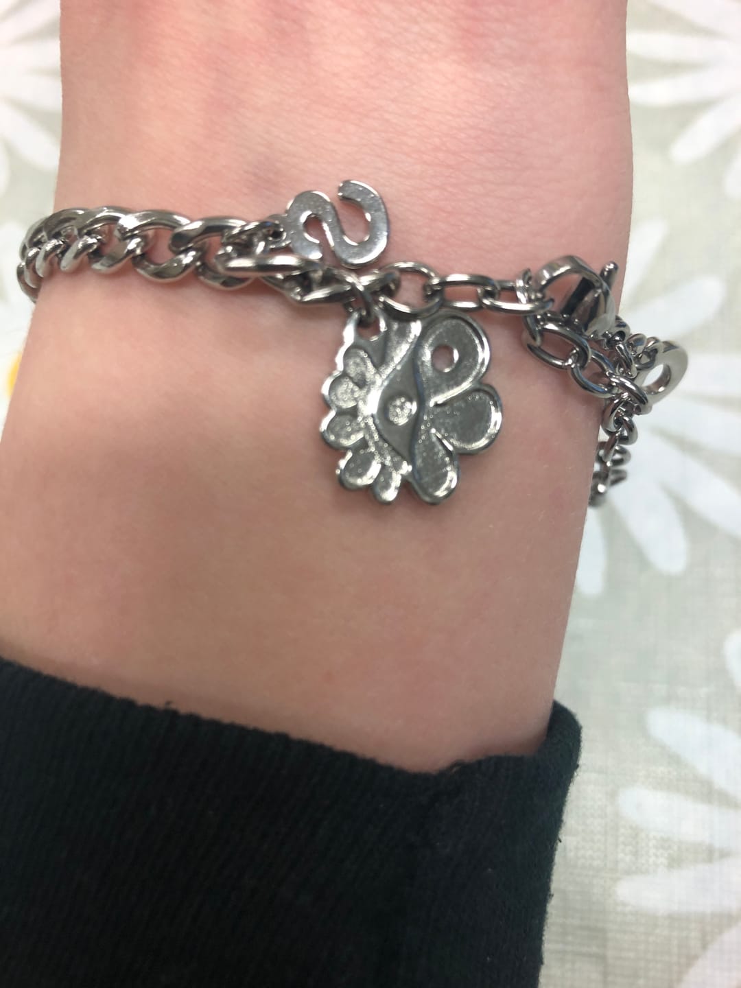Customer photo review of CORTIS Pendant Bracelet