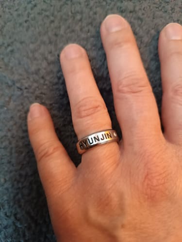 Customer photo review of SKZ Lover Rings