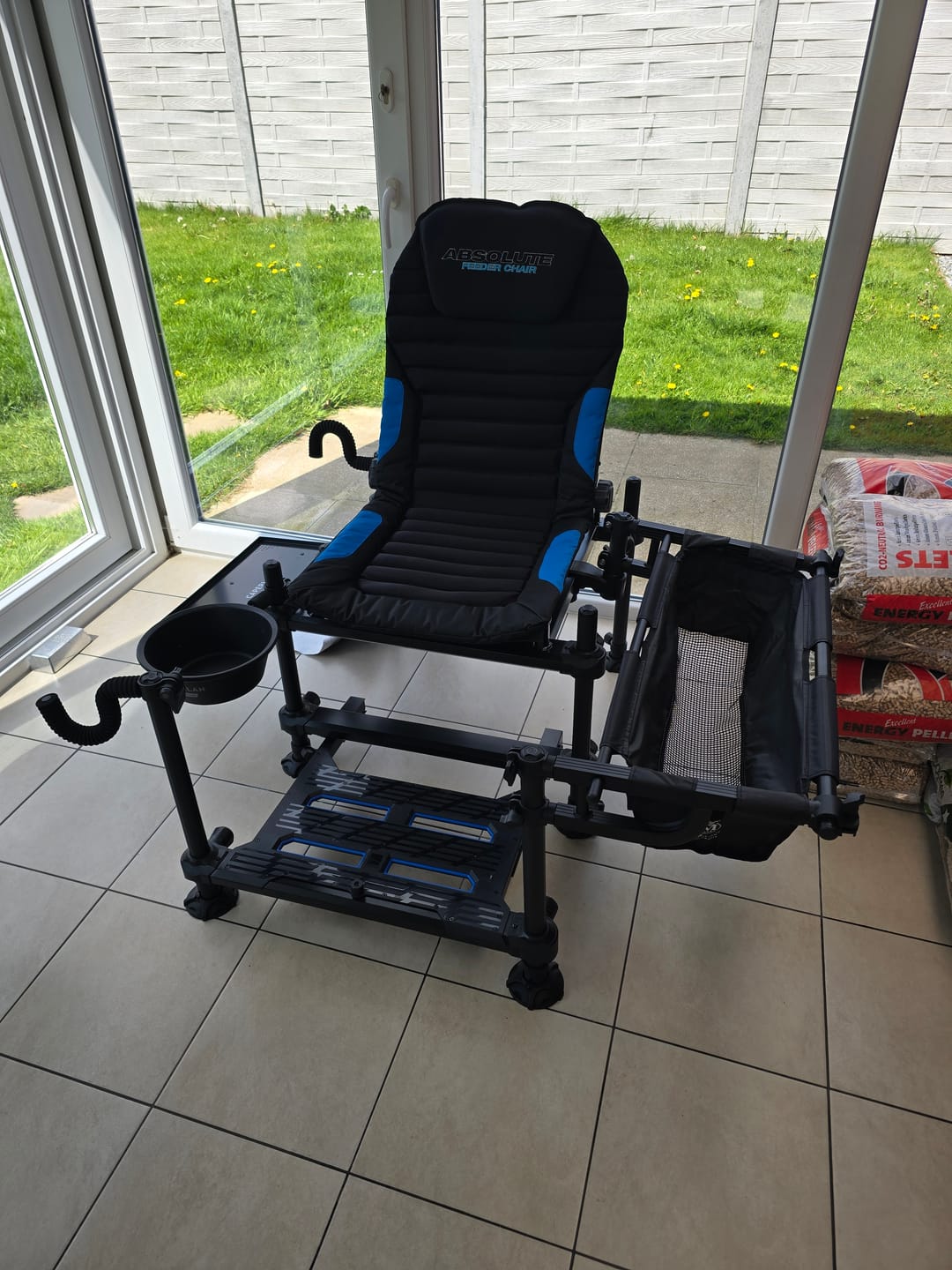 Customer photo review of ABSOLUTE 36 FEEDER CHAIR FOOT PLATFORM