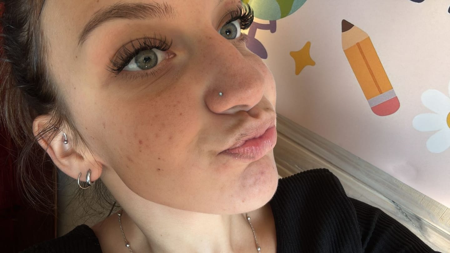 Customer photo review of Flora Lash Kit