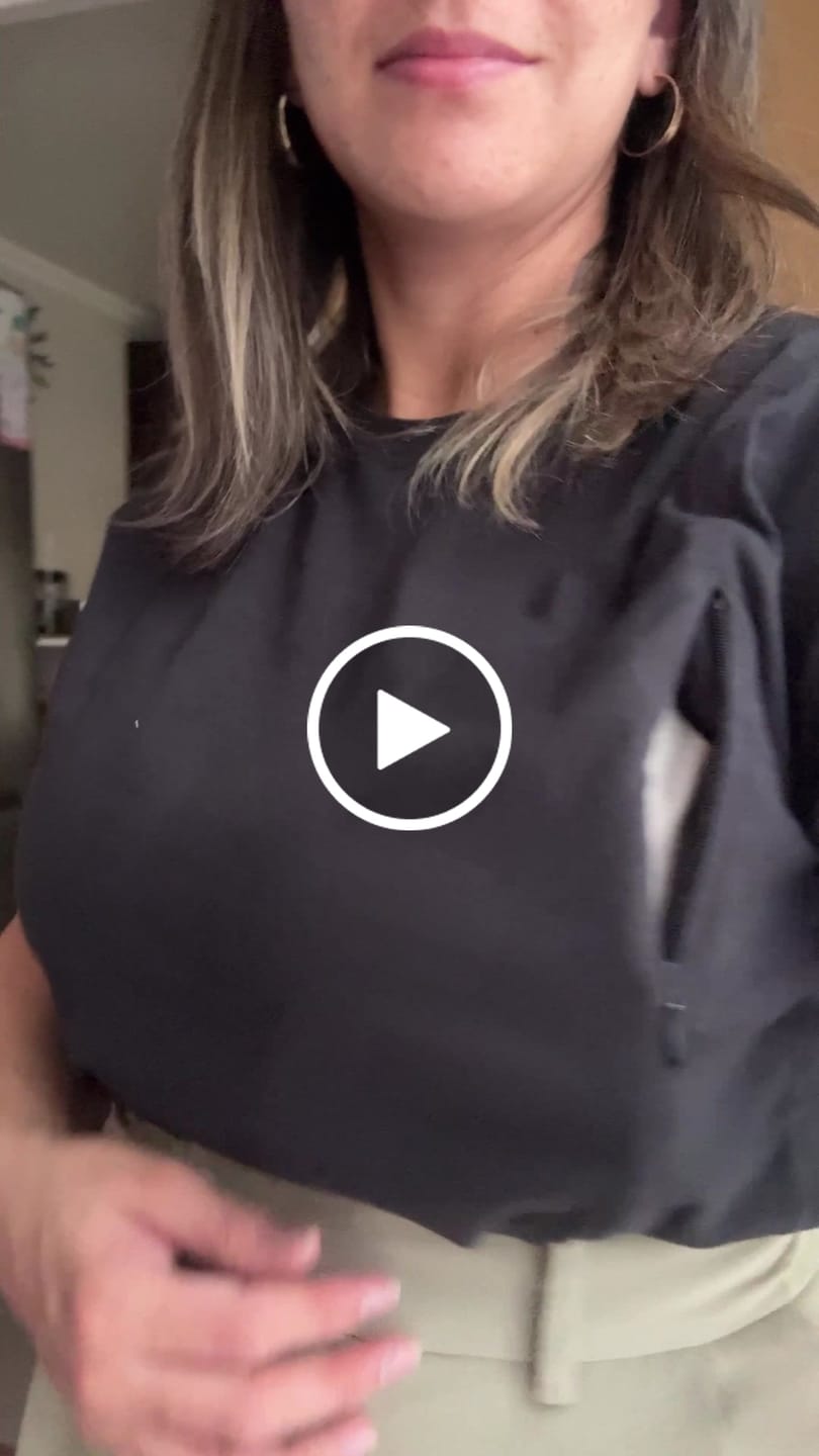 Customer video review of Polera de Lactancia Sahr - Basic
