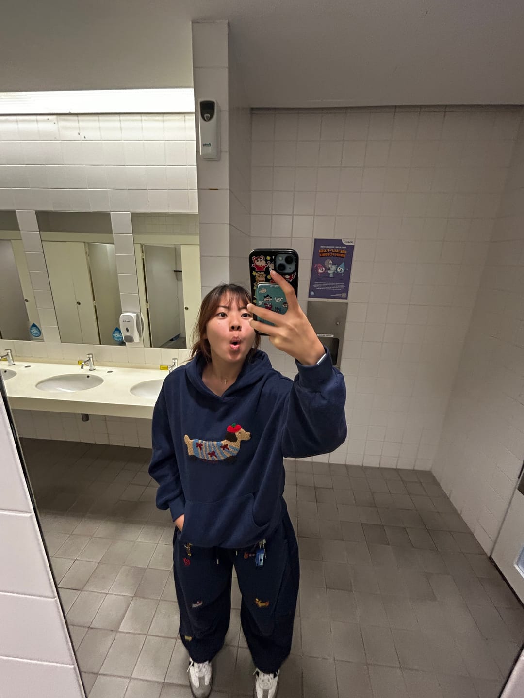 Customer photo review of Aelfric Eden Embroidery Dog Baggy Barrel Sweatpants