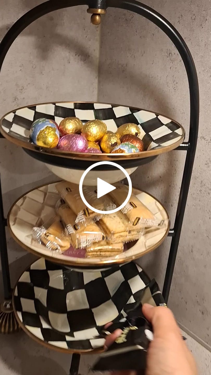 Customer video review of MacKenzie-Childs Small Plate Stand