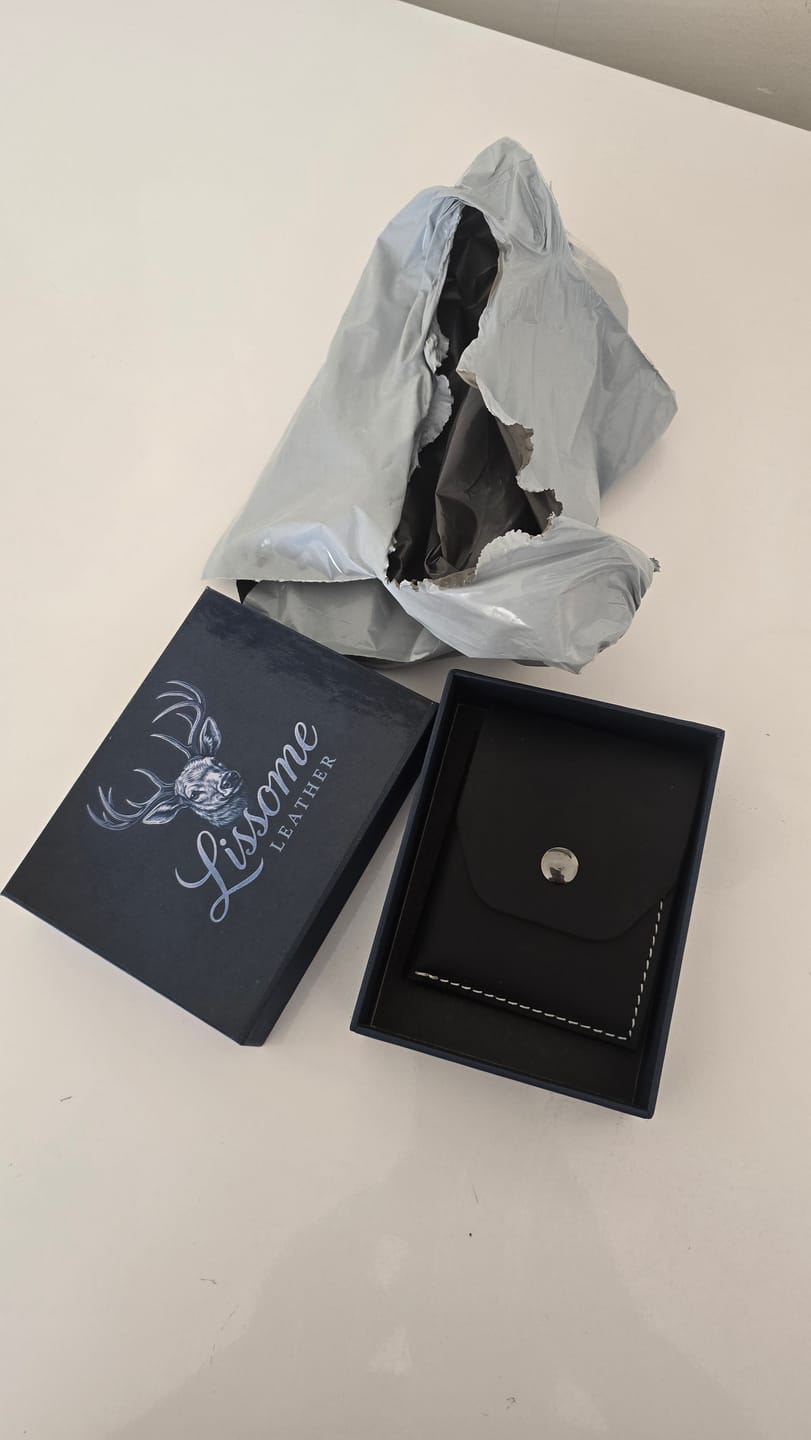 Customer photo review of Arvenzo - El Yapımı Hakiki Deri Erkek Cüzdanı