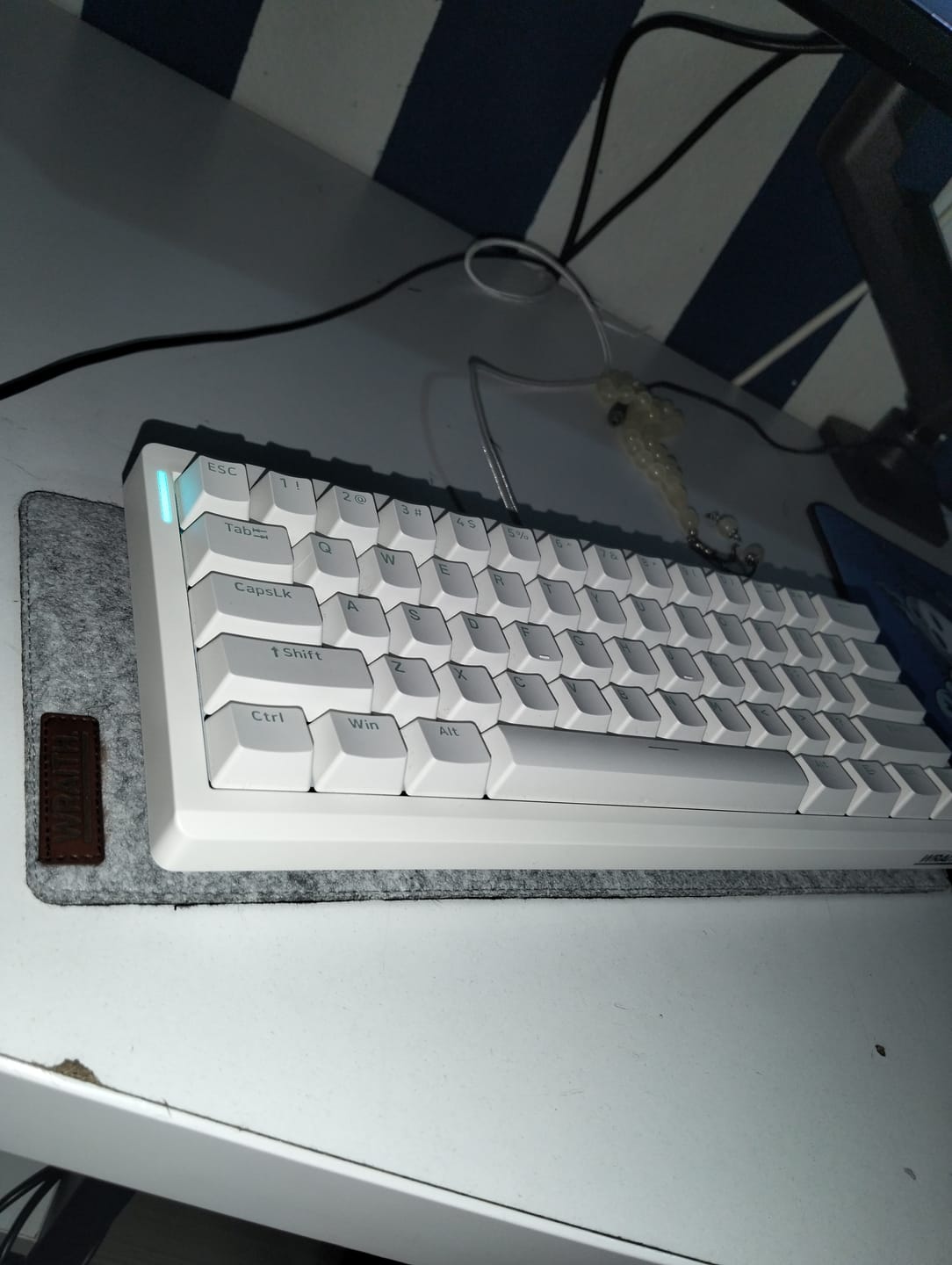 Customer photo review of Wraith Klavye Matı