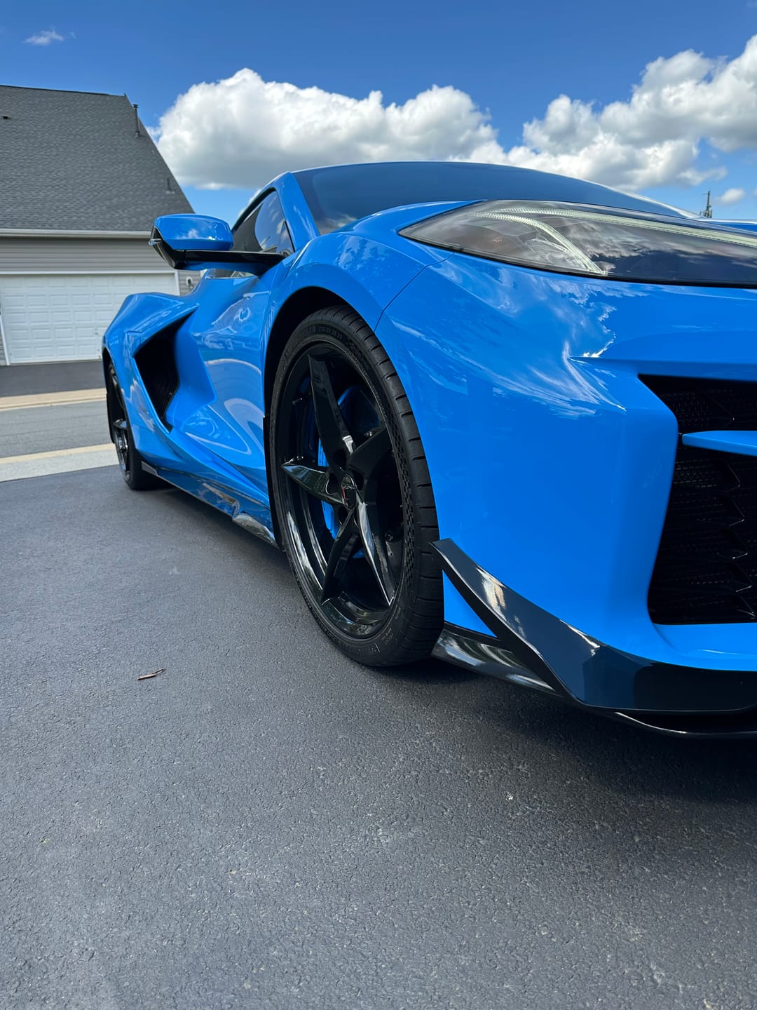 Customer photo review of Corvette C8 Models Z06 EOS Performance Track Style Side Skirts