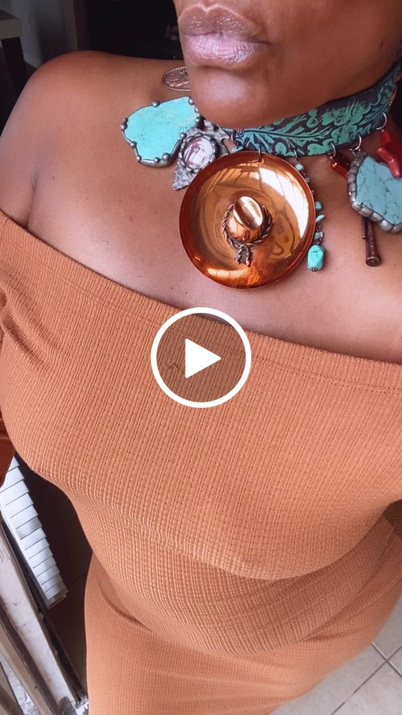 Customer video review of Chiefs Copper Hat & Turquoise Handmade Leather Choker
