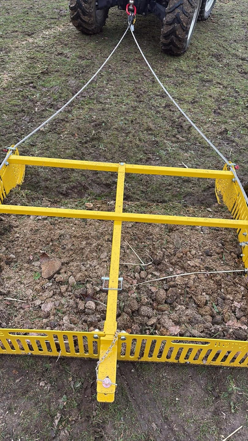 Customer photo review of Scoop'N'Tow Manure Scooper / Paddock Field Cleaner + Trailer