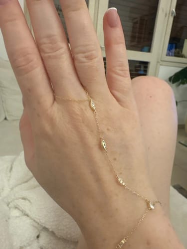 Customer photo review of Amélie Crystal Hand Chain