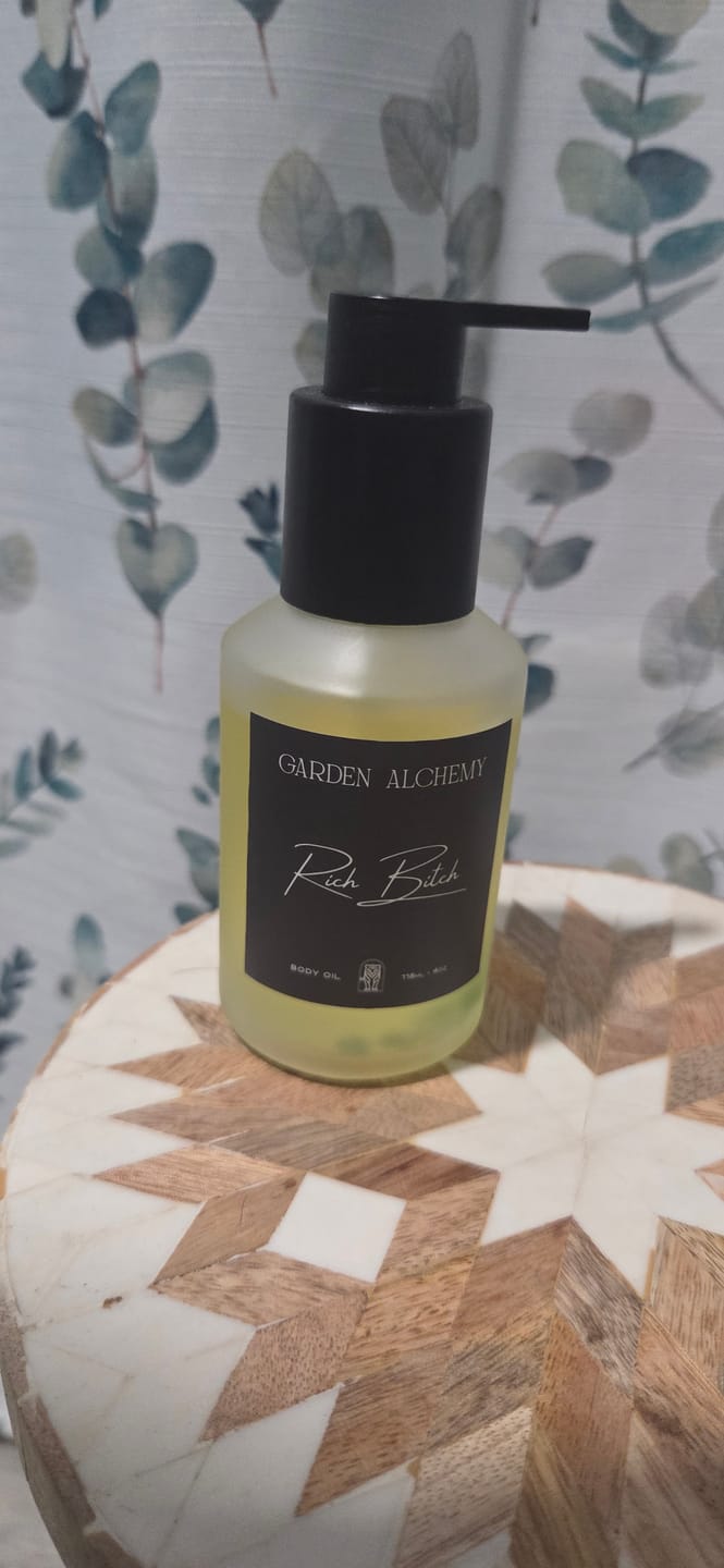 Customer photo review of RICH BITCH BODY OIL (the return of the OG 1st formula)