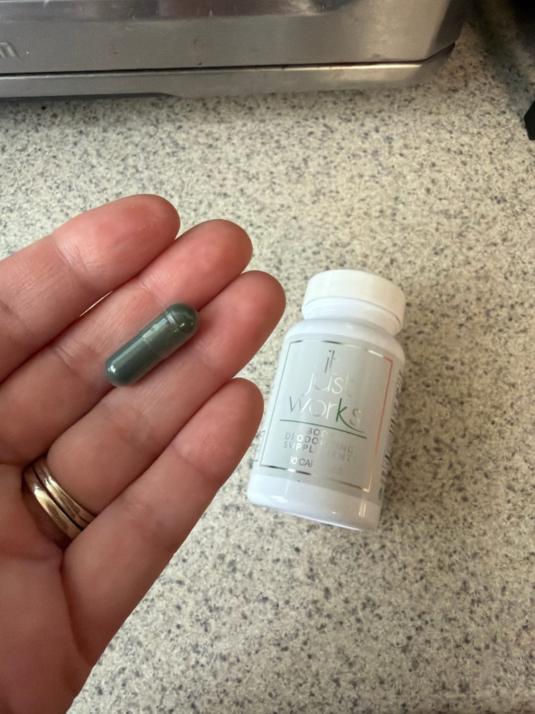 Customer photo review of Body Deodorizing Supplement
