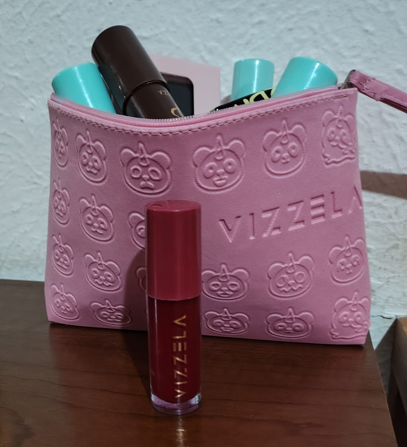 Customer photo review of Cherry Gloss - Vizzela