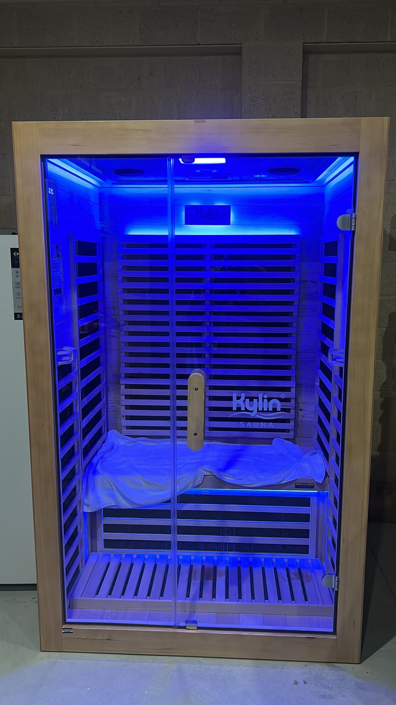Customer photo review of Kylin Low EMF Carbon Infrared Sauna 2 Person with floor heater H6201-F