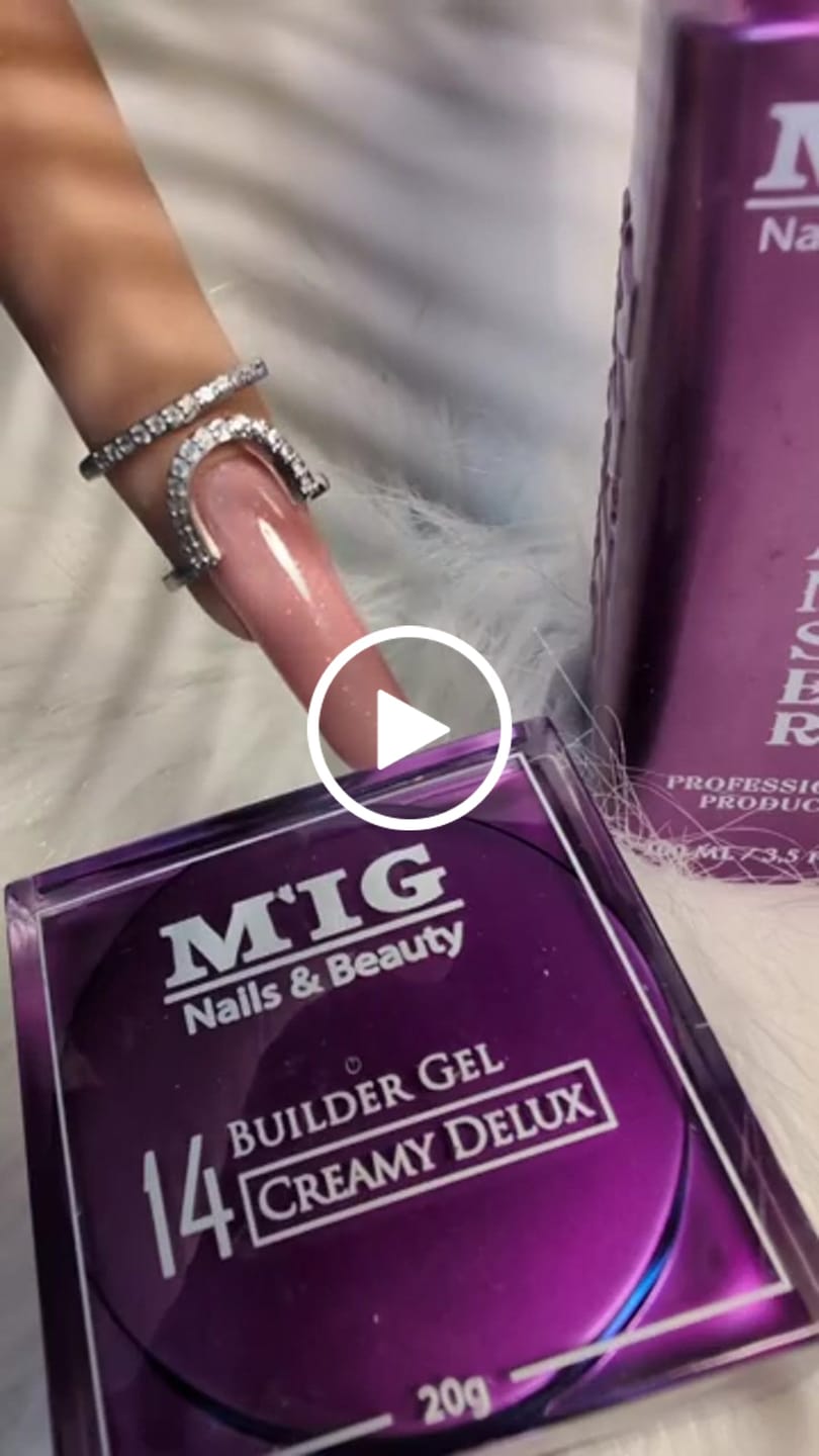 Customer video review of Creamy Delux 14 Builder Gel (sidef)