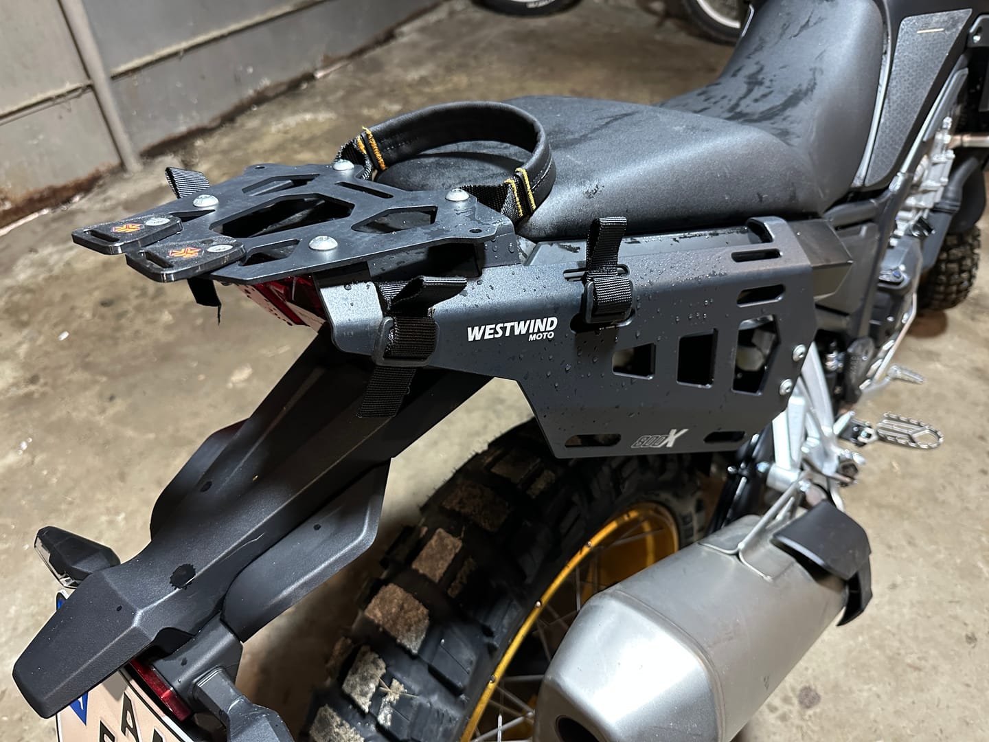 Customer photo review of Kove 800X/800X Rally Luggage Rack