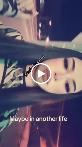 Customer video review of Eyemoody Pure Black | 6 Months, 2 pcs