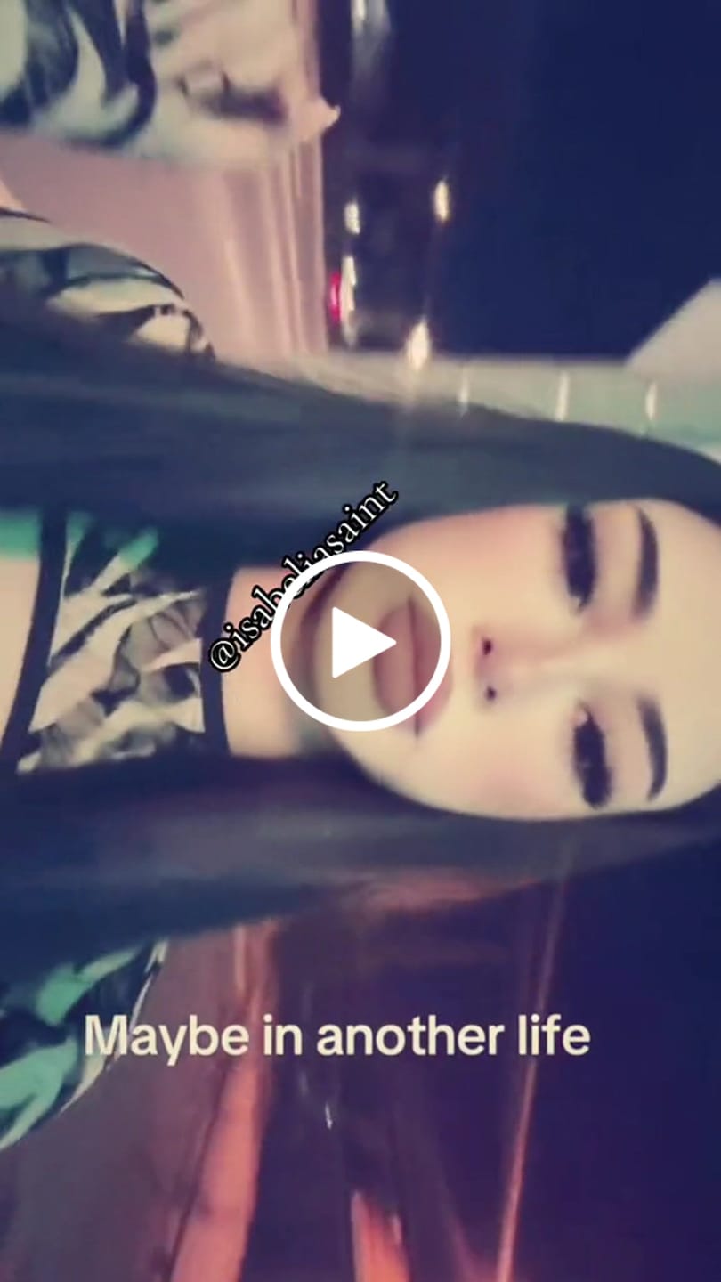 Customer video review of Eyemoody Pure Black | 6 Months, 2 pcs