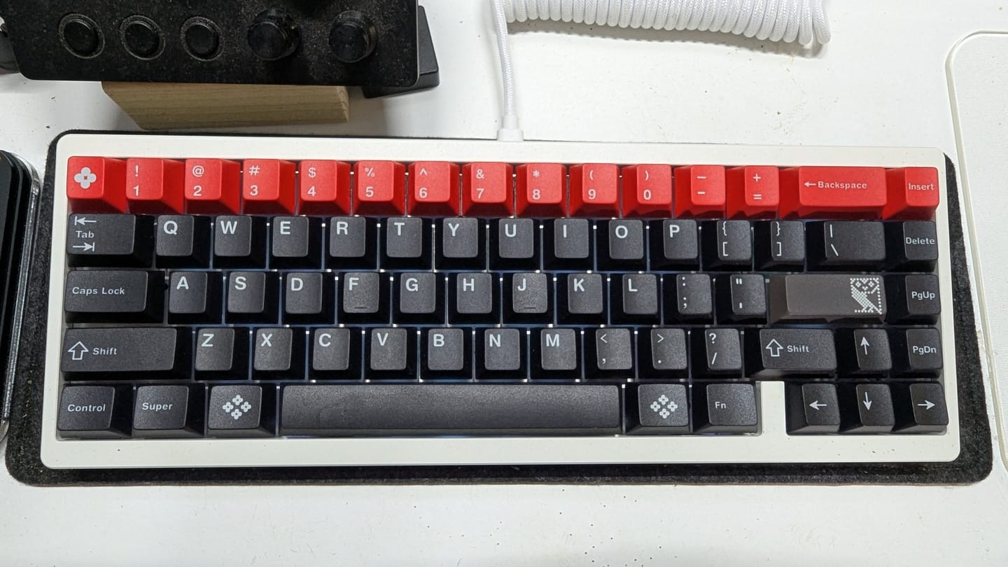Customer photo review of PINEYU - Felt Cork Keyboard Mat