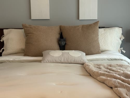 Customer photo review of MarshMellow Comforter