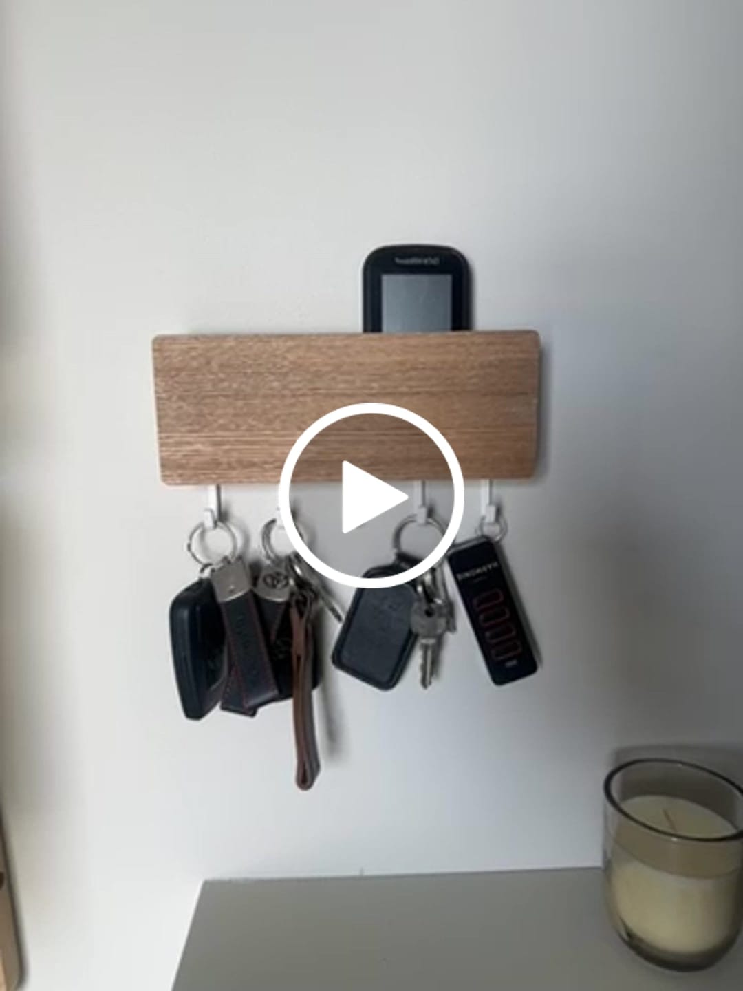 Customer video review of Magnetisk veggmontert nøkkelholder hvit
